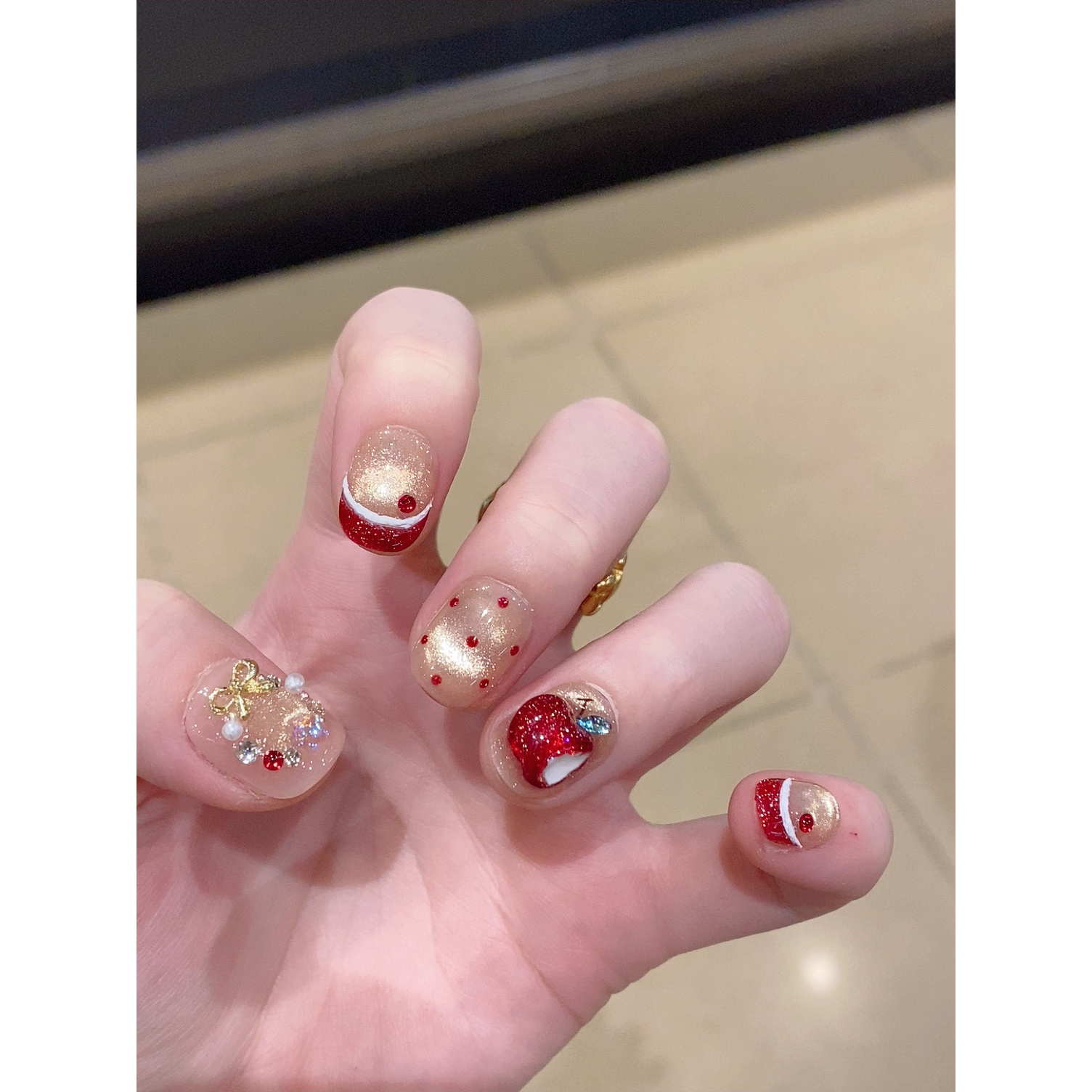 【金钩彪】 纯手工穿戴甲 显白牢固高级红色系圣诞款美甲 B