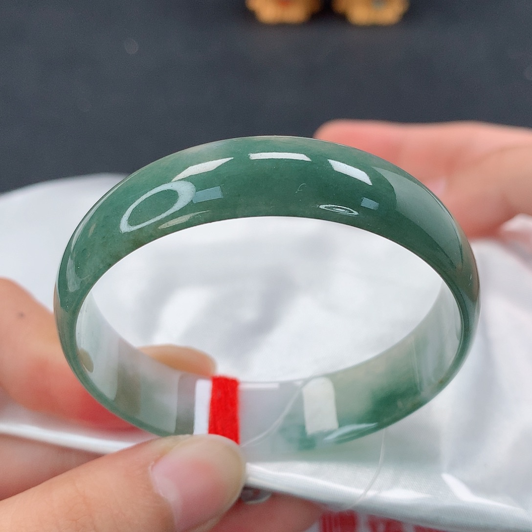 翡翠手镯未镶嵌公主镯52.9 翡翠手镯39