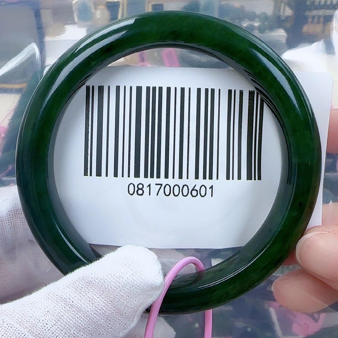 和田玉（碧玉）手镯未镶嵌包容63