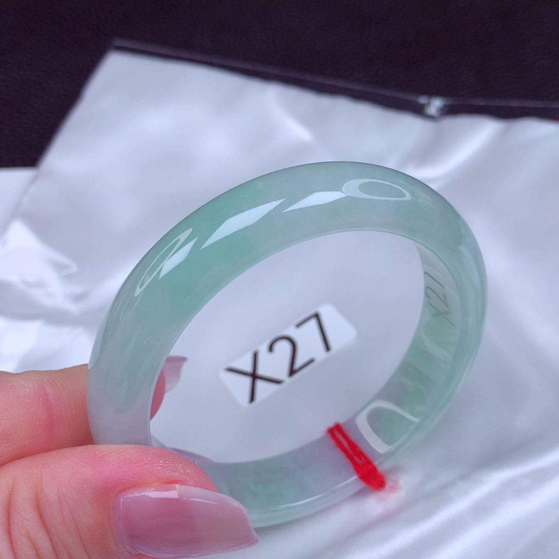 未镶嵌手镯翡翠手镯