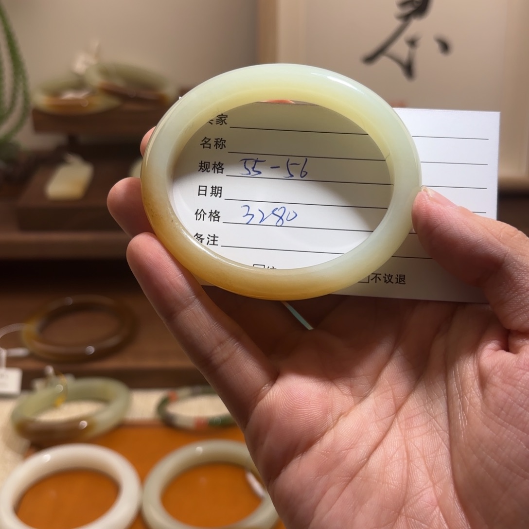 和田玉（糖玉）手镯未镶嵌