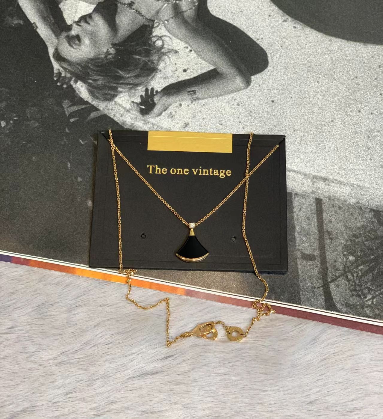 99新 BVLGARI/宝格丽  壹臻/ 黑玛瑙一颗钻扇子项链 67427397