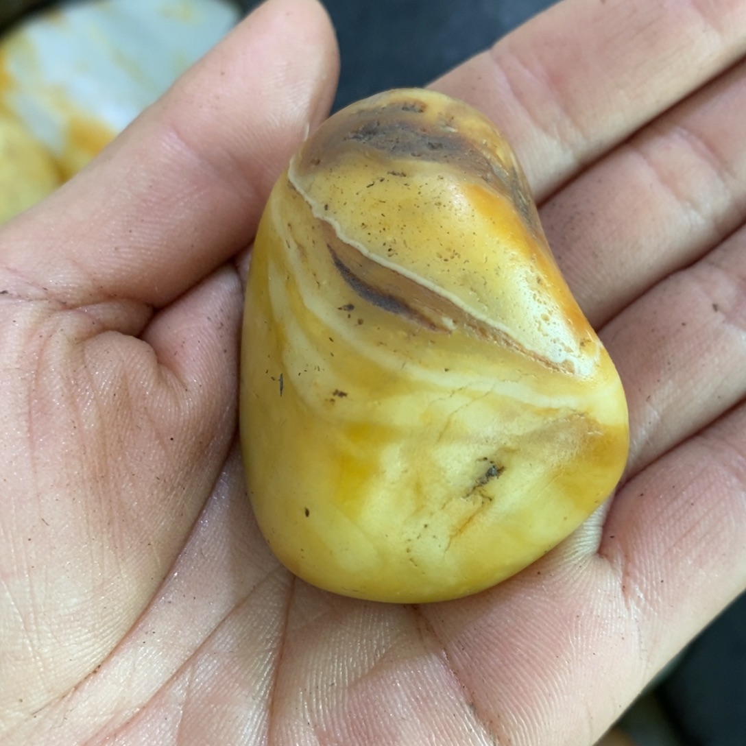 轻***来和田玉未镶嵌挂件