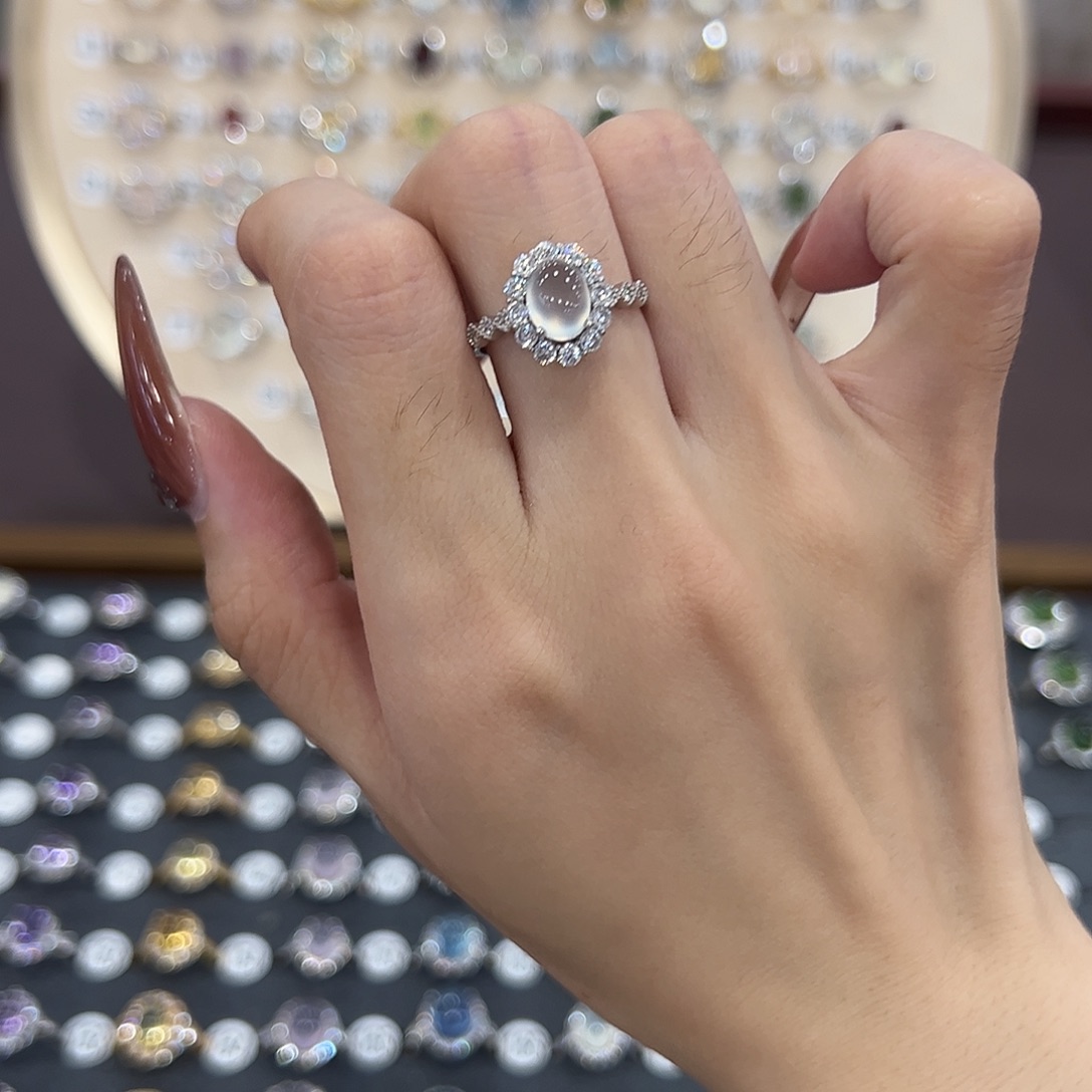 银S925镶嵌蛇纹石玉戒指