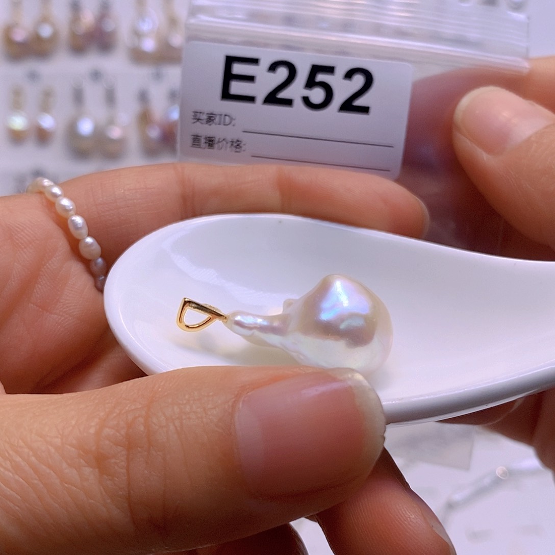 淡水珍珠颈饰银S925镶嵌