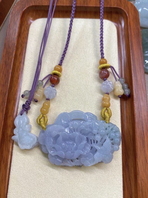 翡翠挂件，设计款