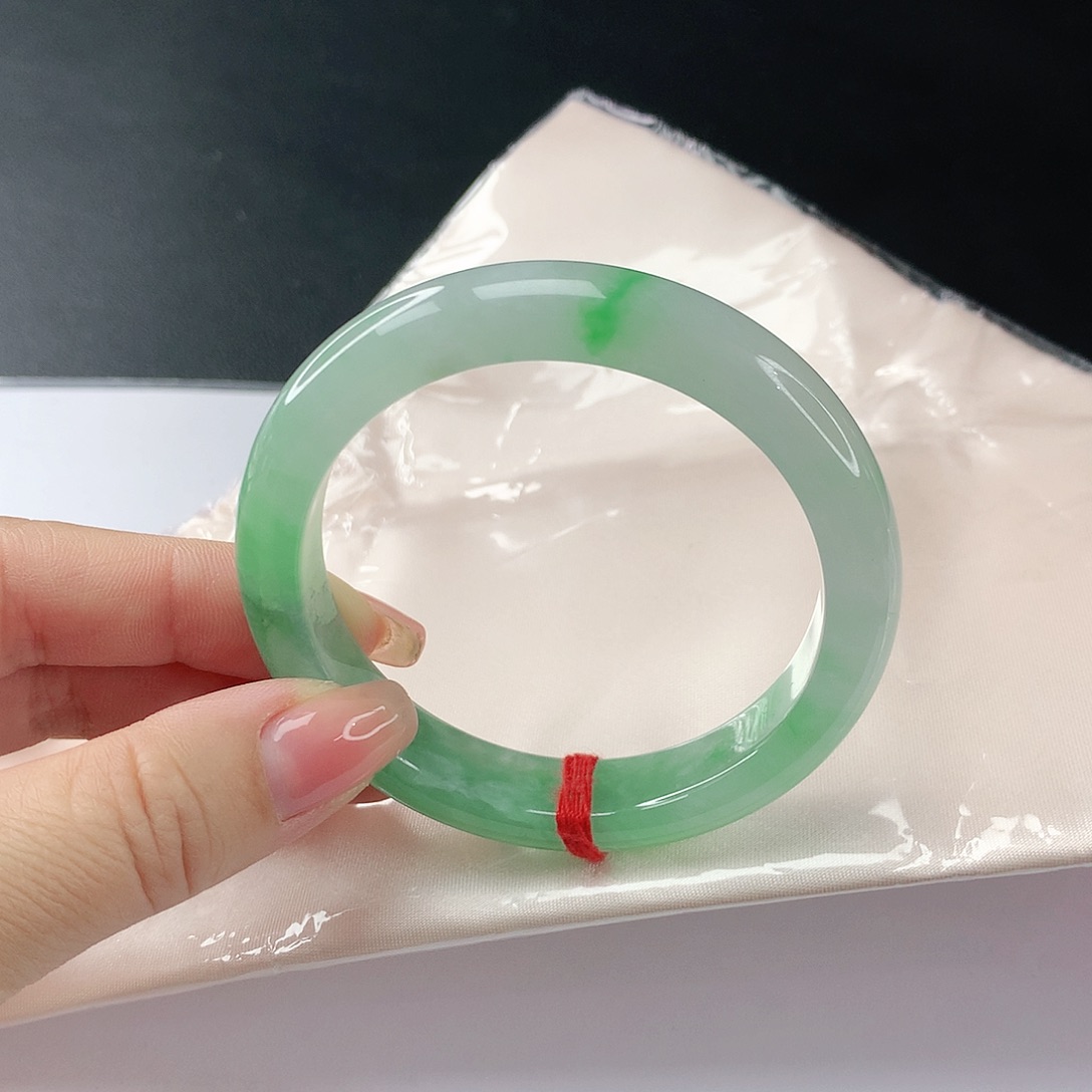 翡翠手镯未镶嵌映*翡翠127