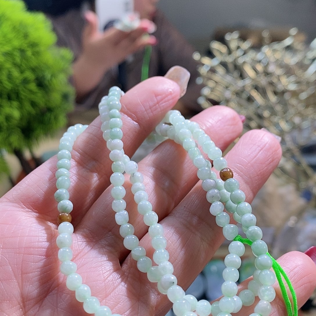 【闪购商品】翡翠颈饰未镶嵌卡4