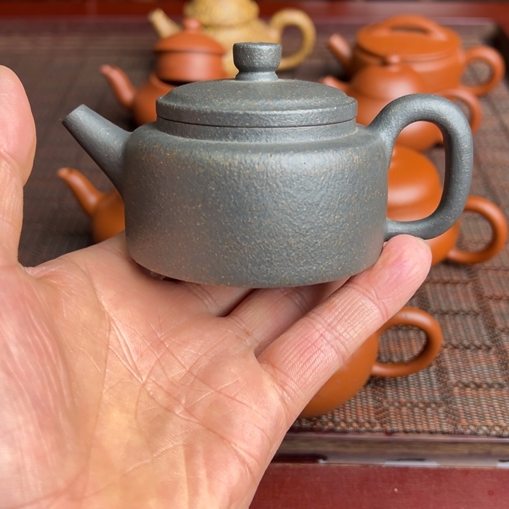 紫砂茶壶宝山红降、还原烧：全手工