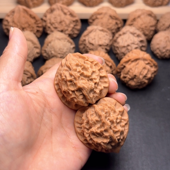 文玩核桃把件41龙鳞