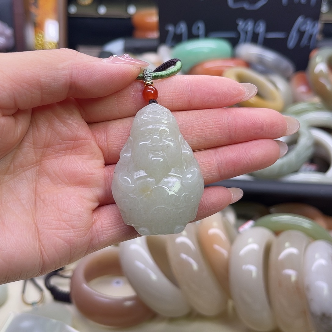 石英岩玉未镶嵌手镯