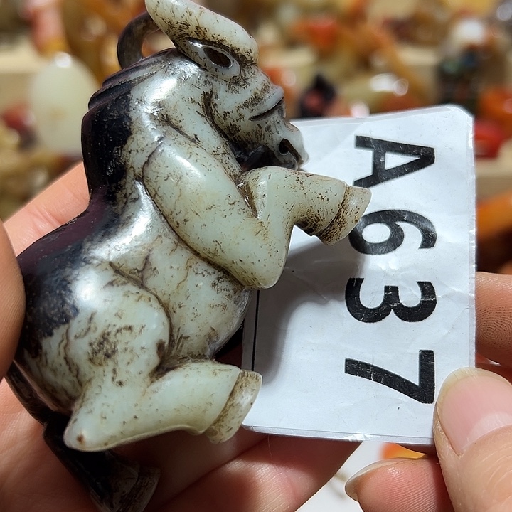 吉***。和田玉未镶嵌颈饰