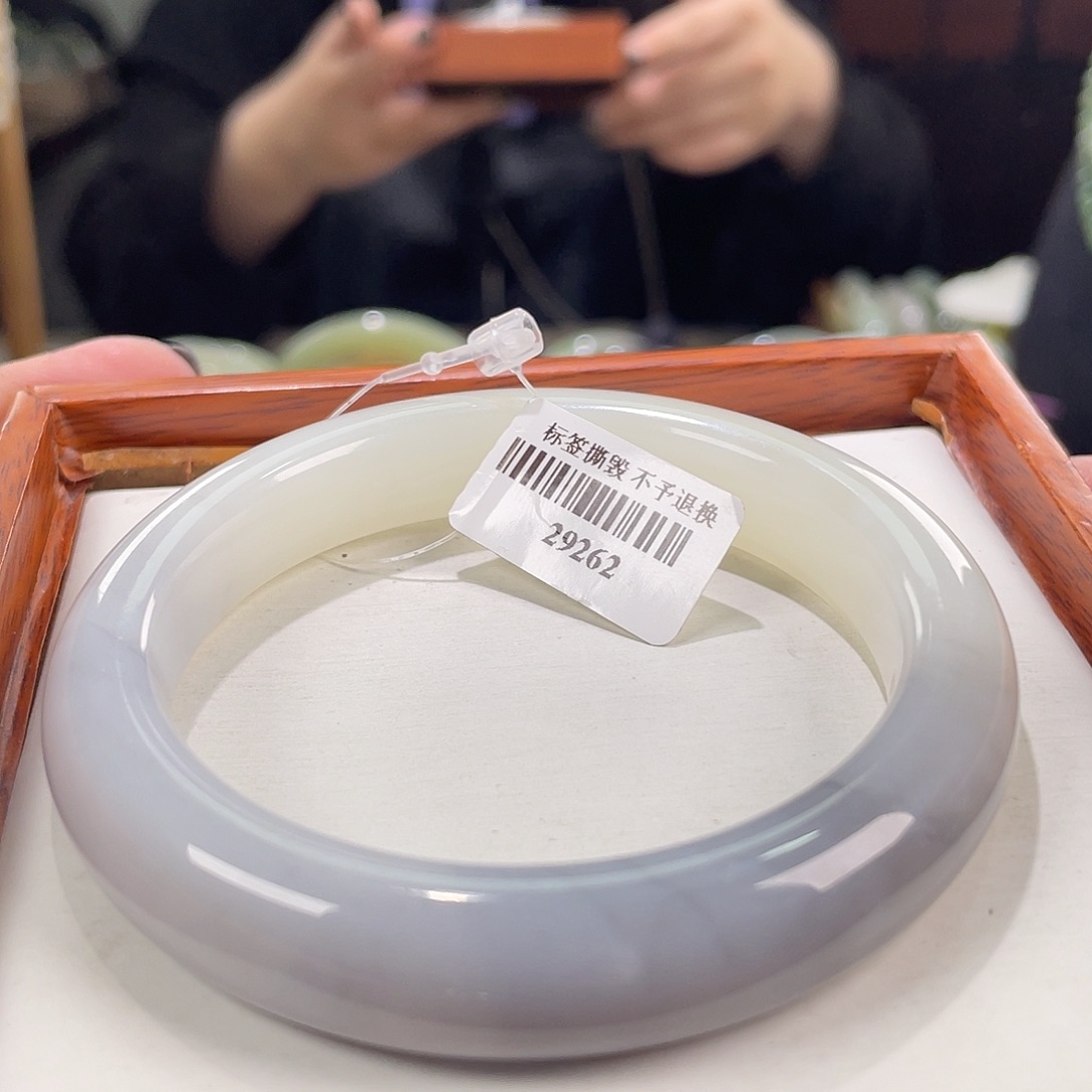 【闪购商品】和田玉未镶嵌手镯56-57