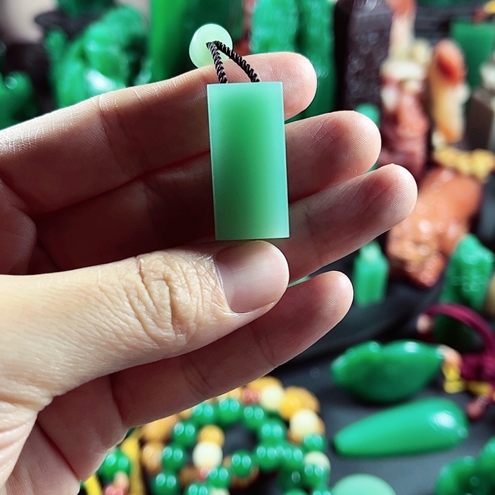 四川石名贵石材梅子青