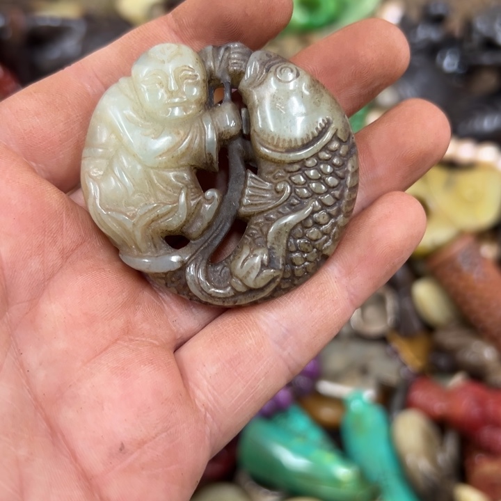 和田玉（青白玉）未镶嵌挂件