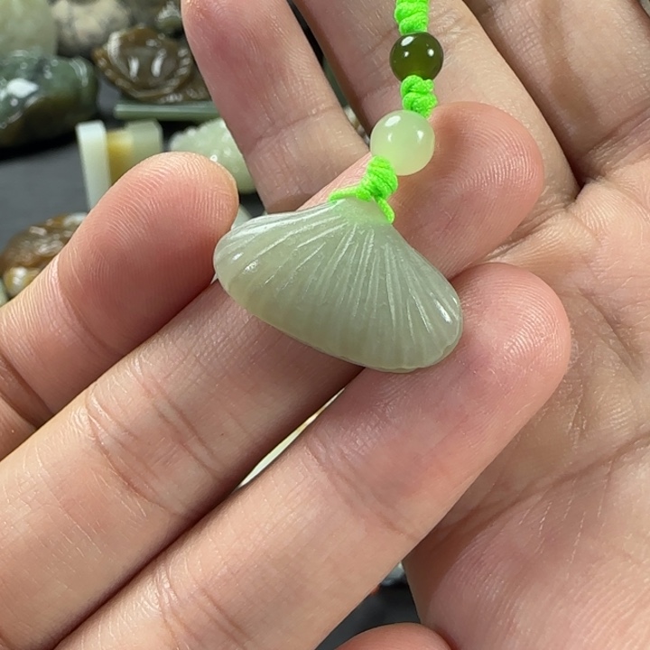 和田玉未镶嵌颈饰福利