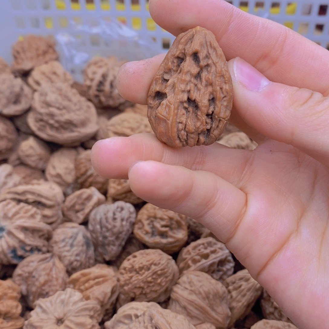 吊坠文玩核桃香**河