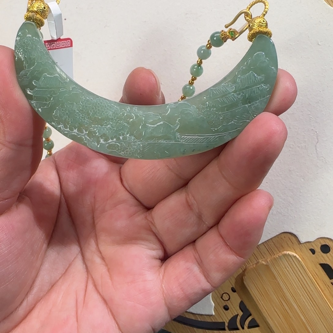 翡翠颈饰未镶嵌仿古