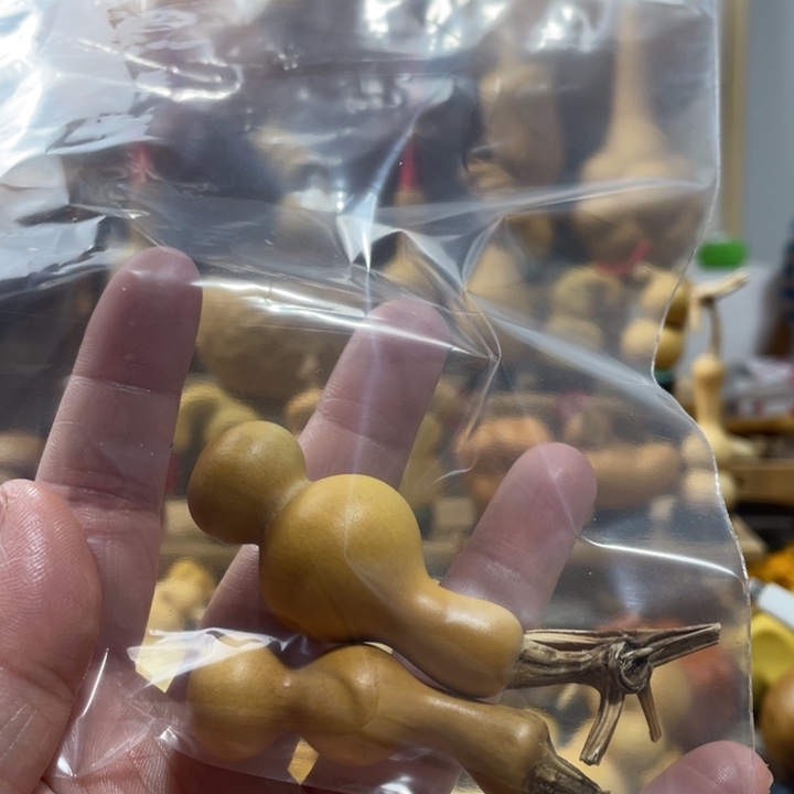 虫***毛9.9美好的一天从吃瓜开始啦打