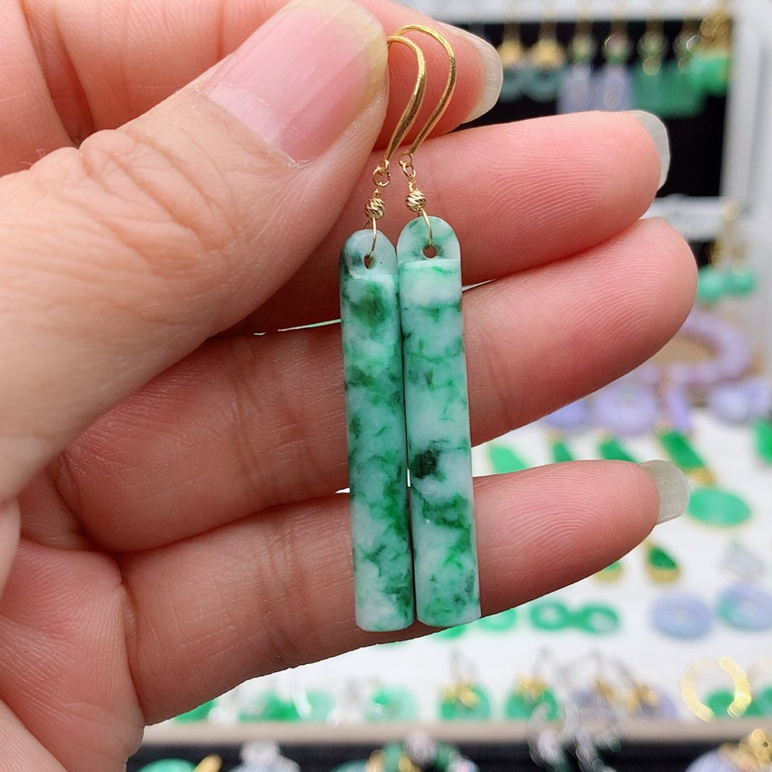 翡翠耳饰18K金镶嵌的