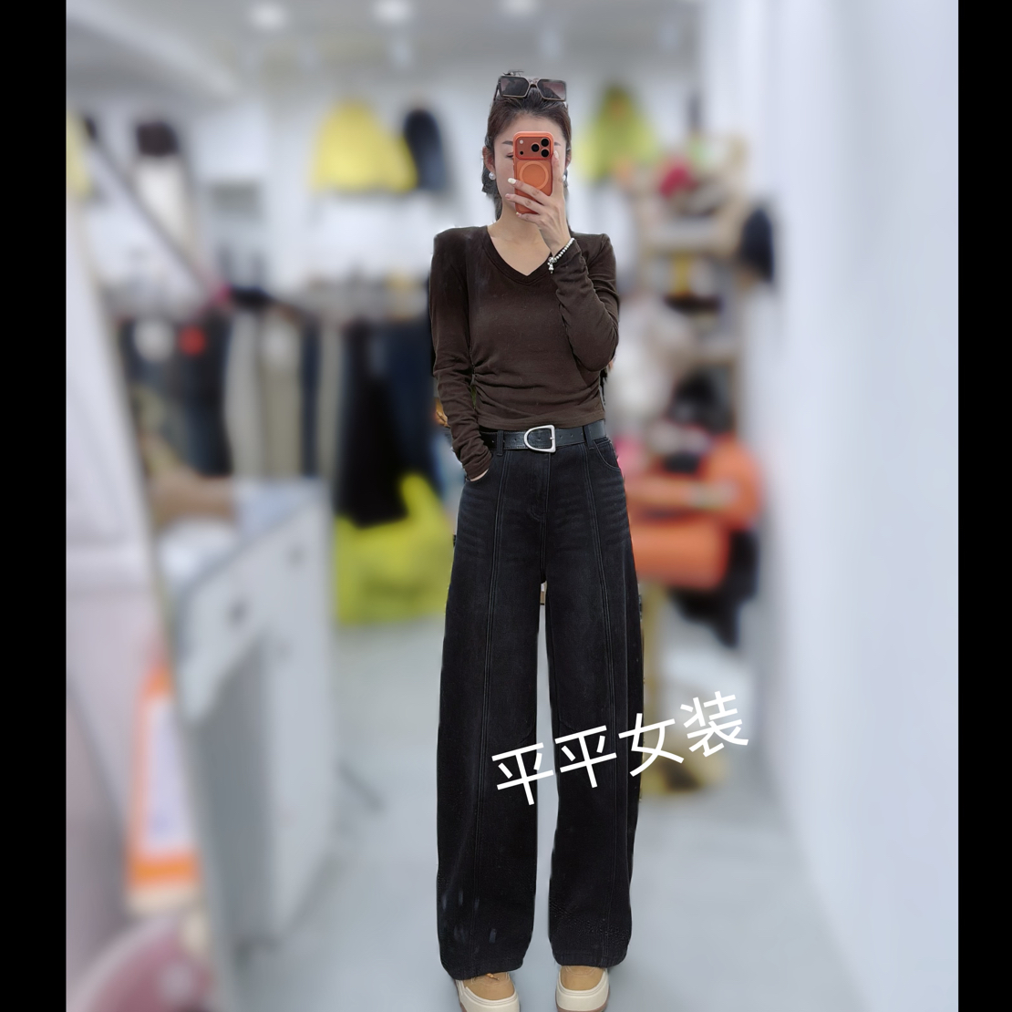 炫彩阁66315【新款加绒加厚弯刀水洗牛仔裤】