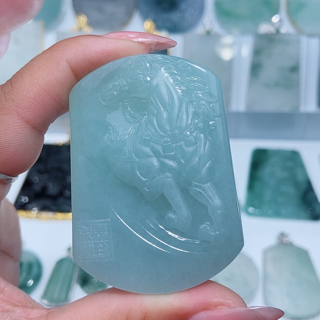 翡翠吊坠(不含链)未镶嵌