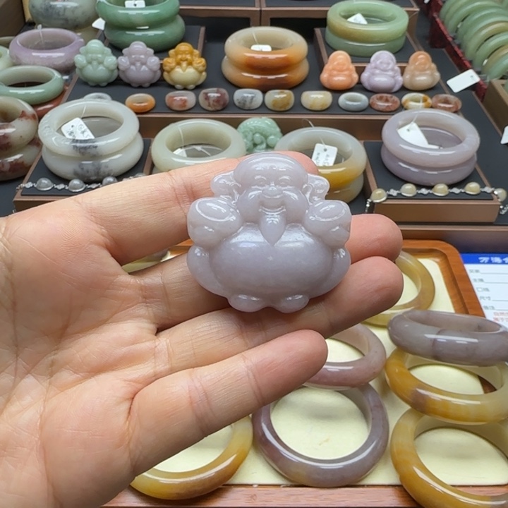 煊***煊石英岩玉未镶嵌手镯