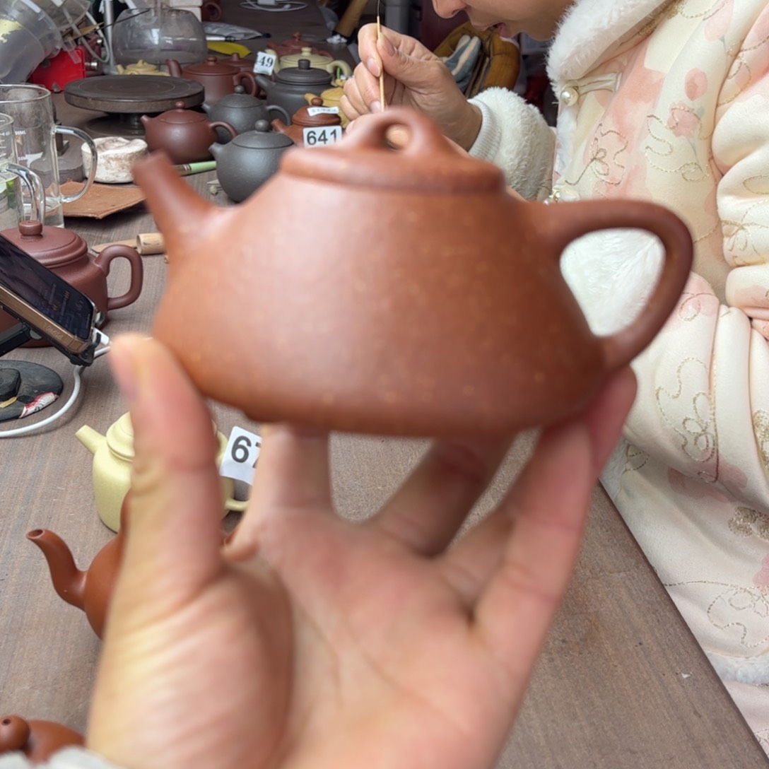 紫砂茶壶红降坡子冶200左右瑕疵