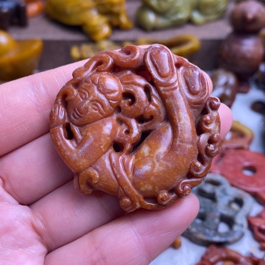 蛇纹石玉未镶嵌颈饰84