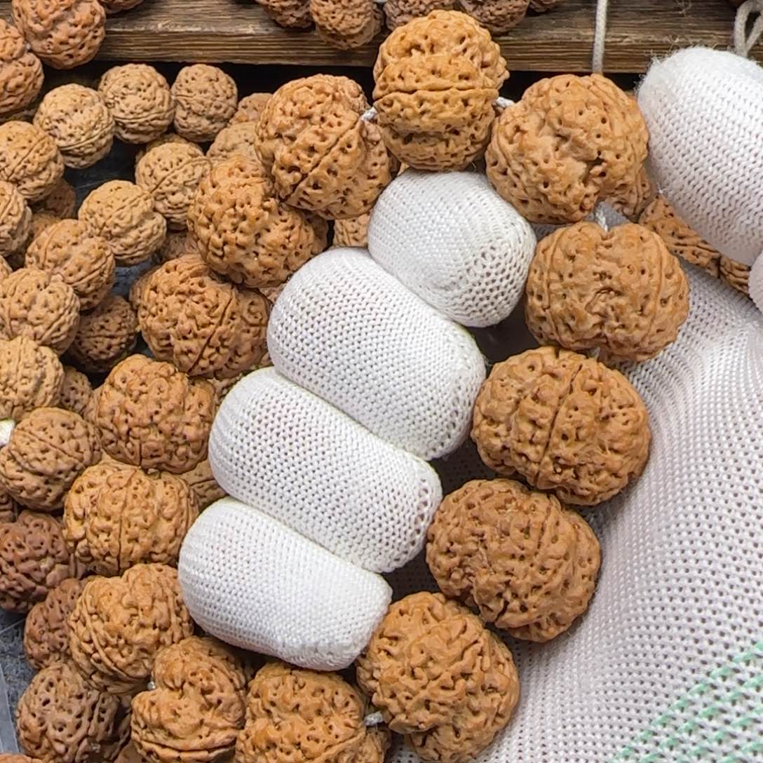 菩提金刚菩提24满肉梅花