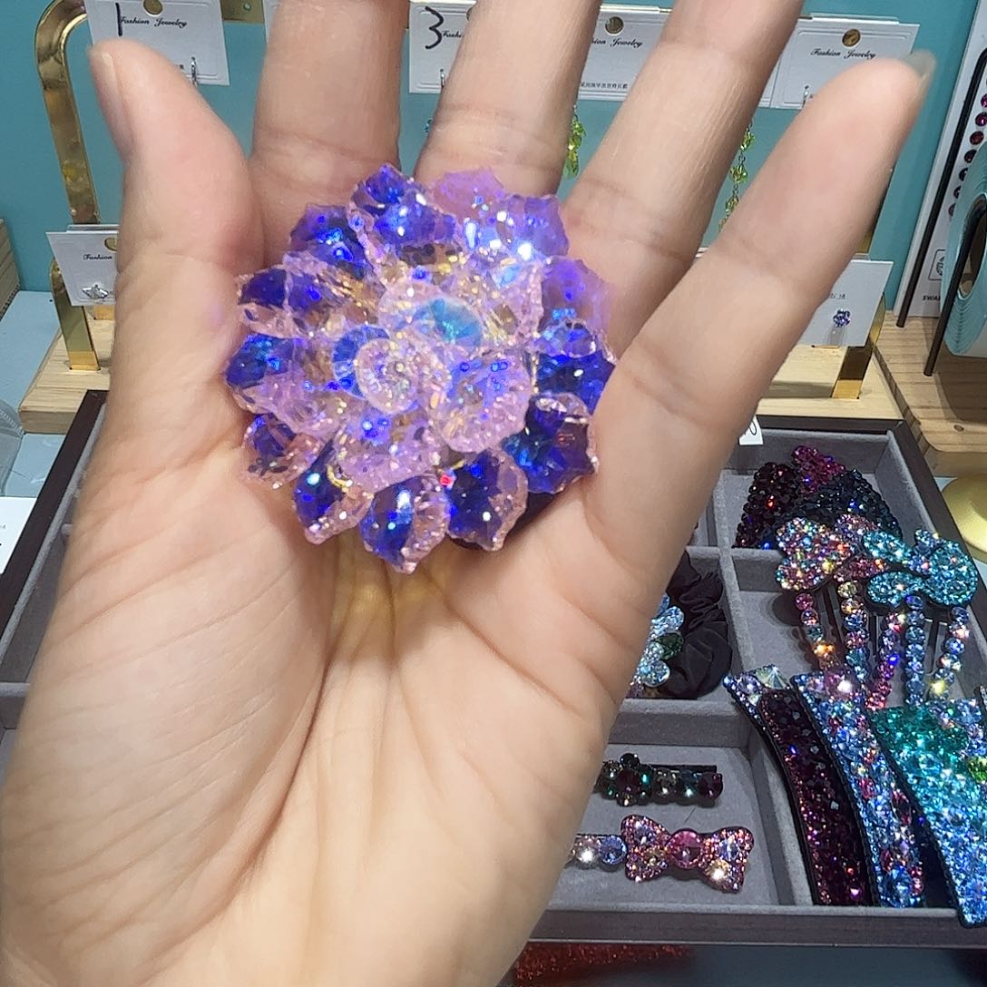布艺铁合金耳钉和