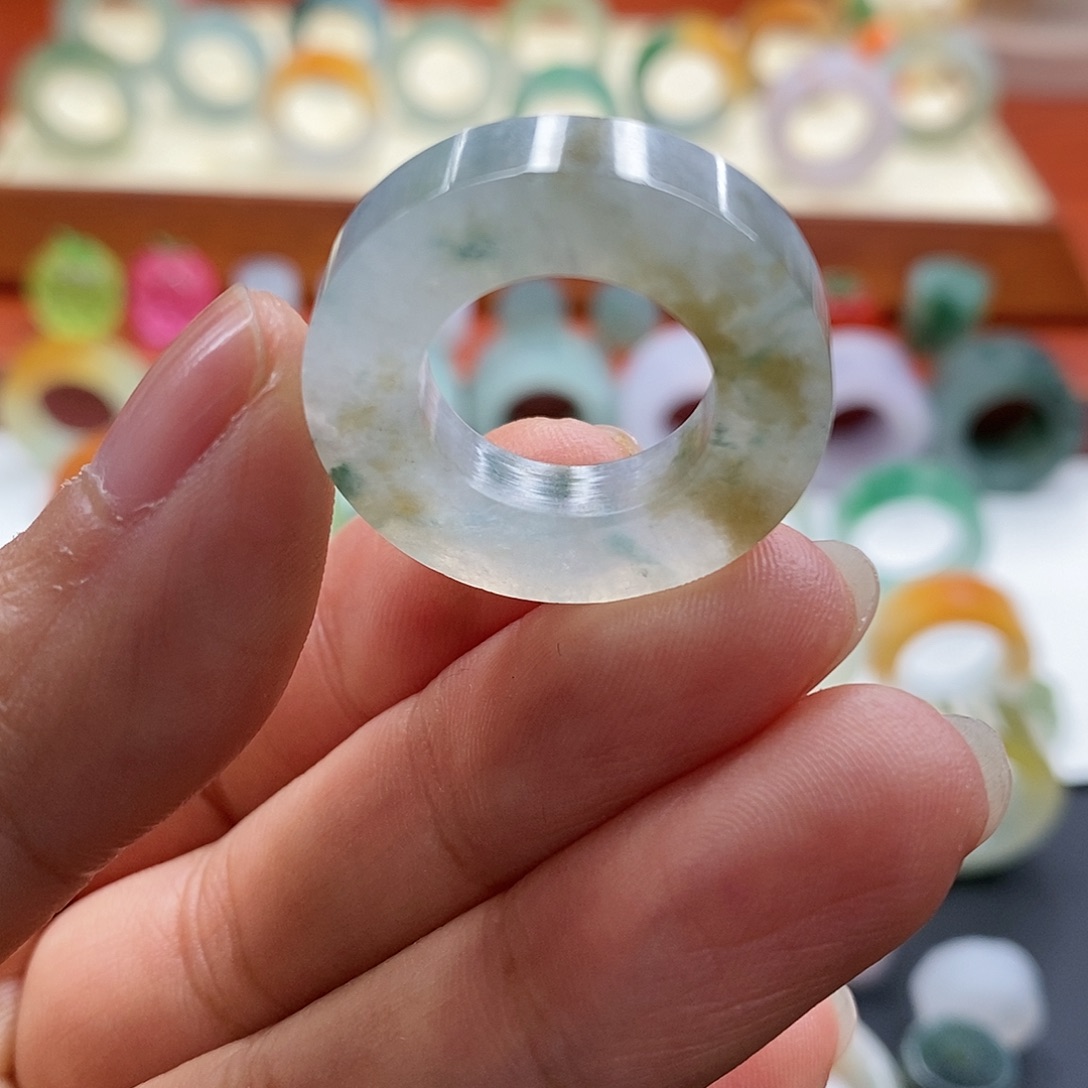 定制翡翠未镶嵌9-18圈口