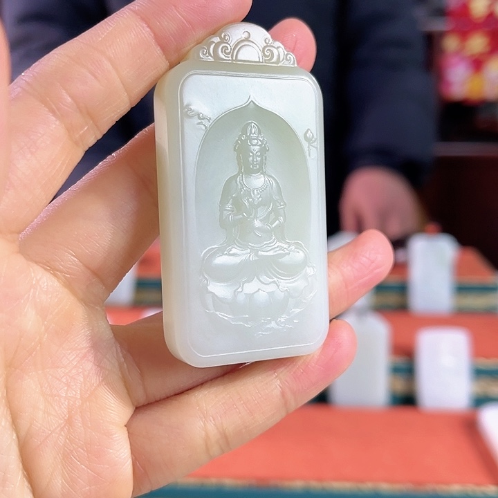 和田玉吊坠未镶嵌