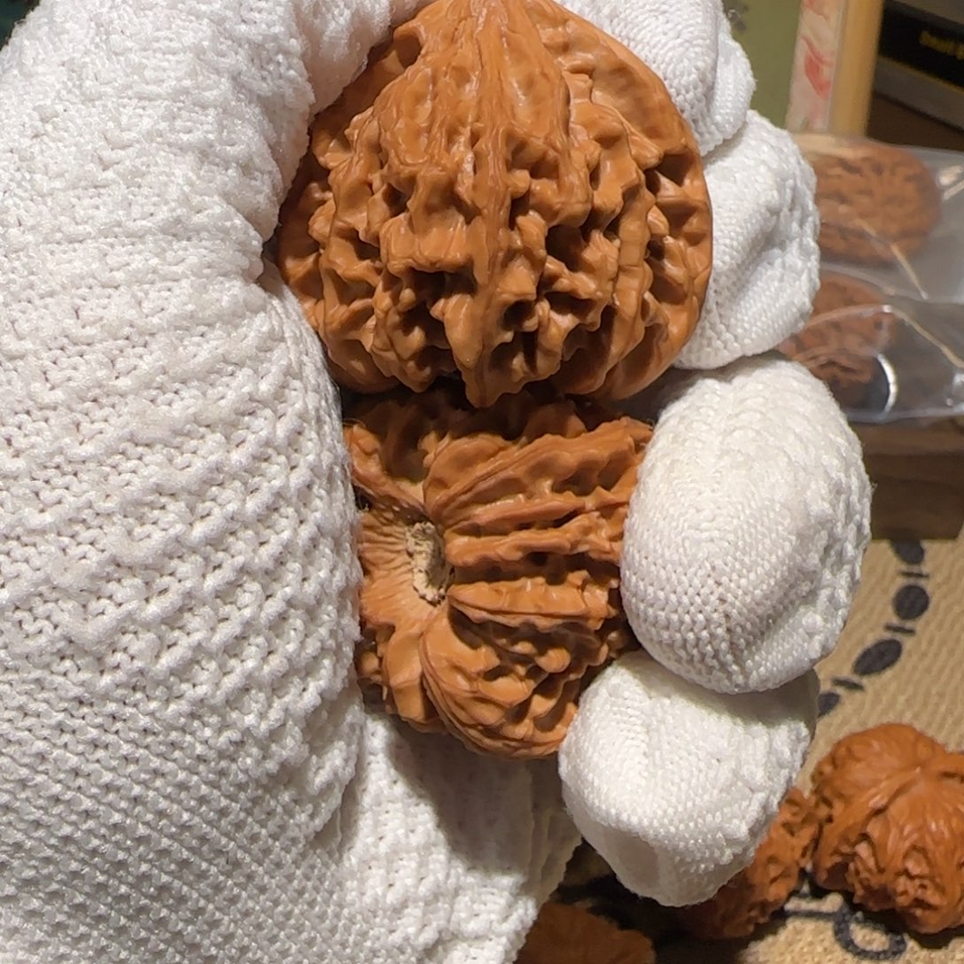 大***洋文玩核桃吊坠核桃