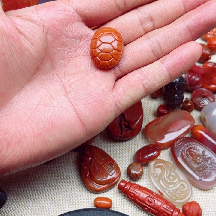 未镶嵌富甲天下龟壳南红玛瑙