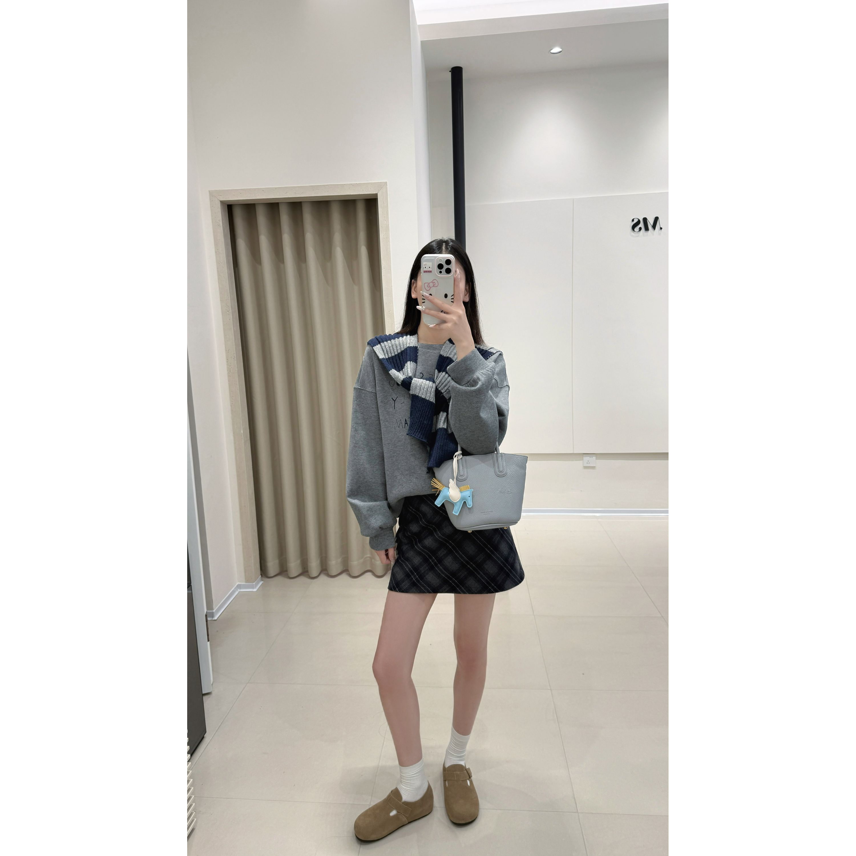 韩系字母长袖卫衣配针织条纹披肩两件套2025秋新款