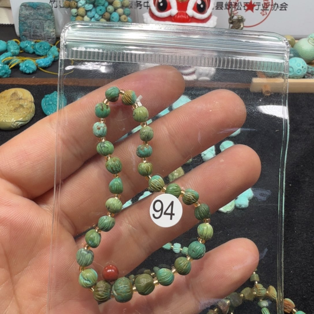 南红玛瑙未镶嵌颈饰