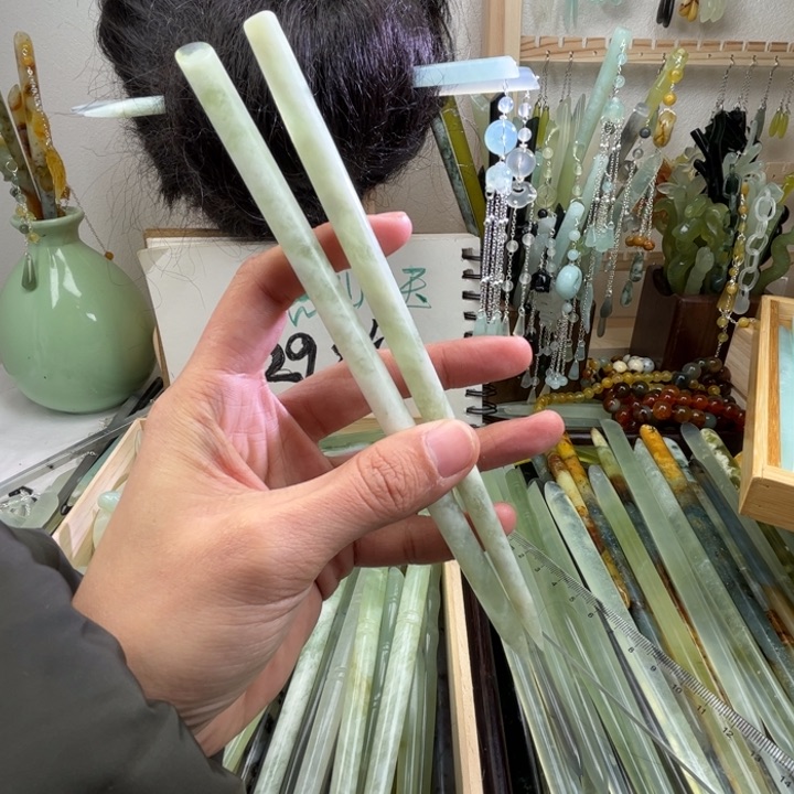 蛇纹石玉发饰未镶嵌长度19左右