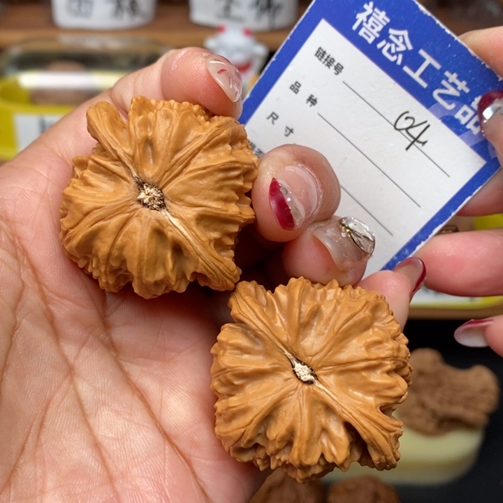 文玩核桃吊坠42全品白狮子