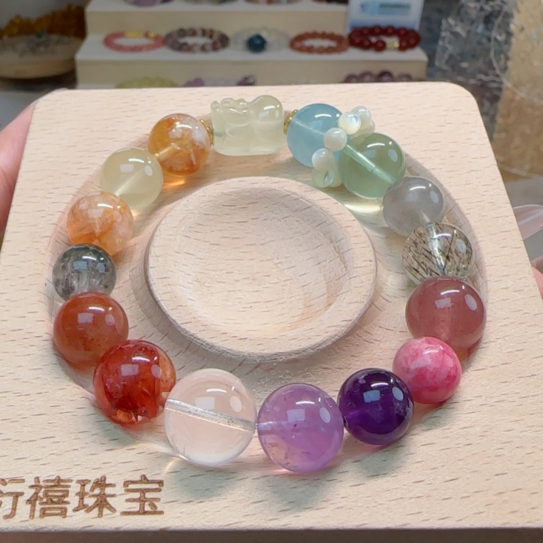 水晶手串未镶嵌贪心富婆