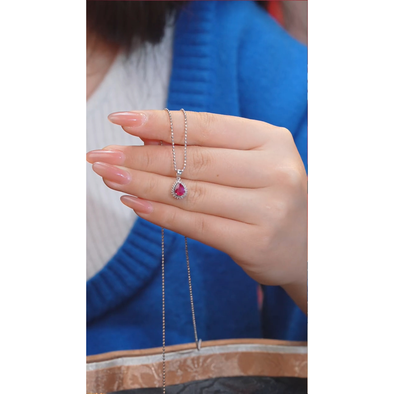 红宝石吊坠不含链18K金镶嵌（0.7ct）@@Q1264