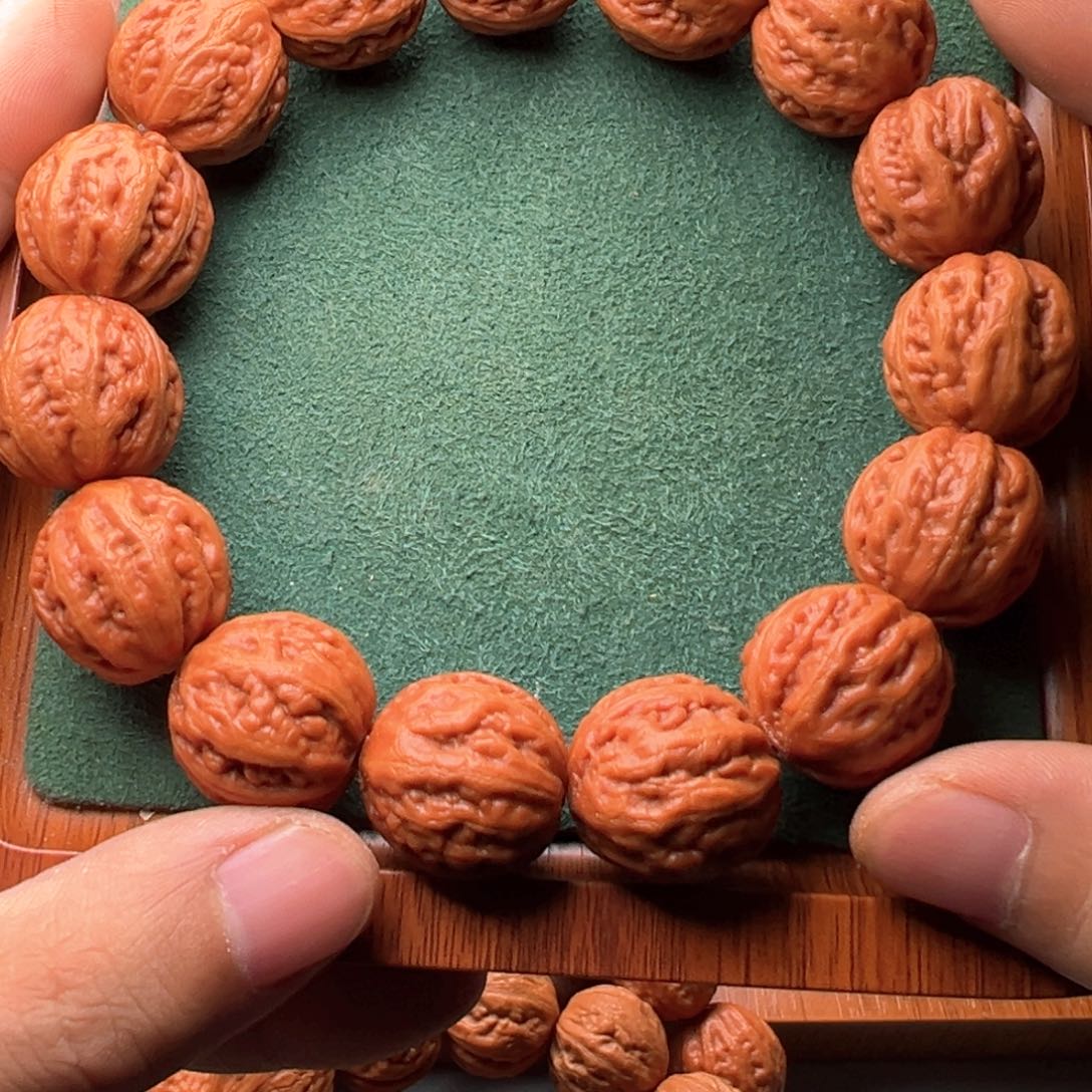 文玩核桃吊坠京八棱