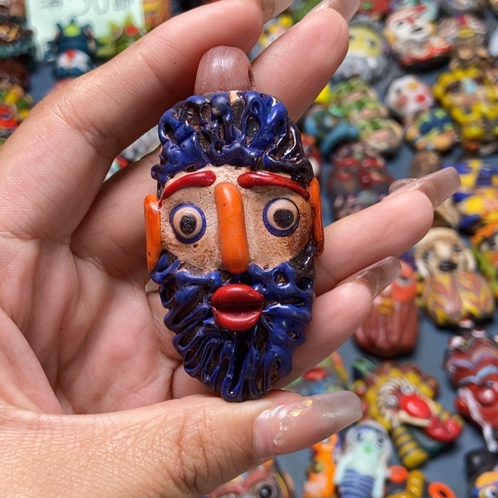 玻璃颈饰印度尼西亚蓝胡老娃