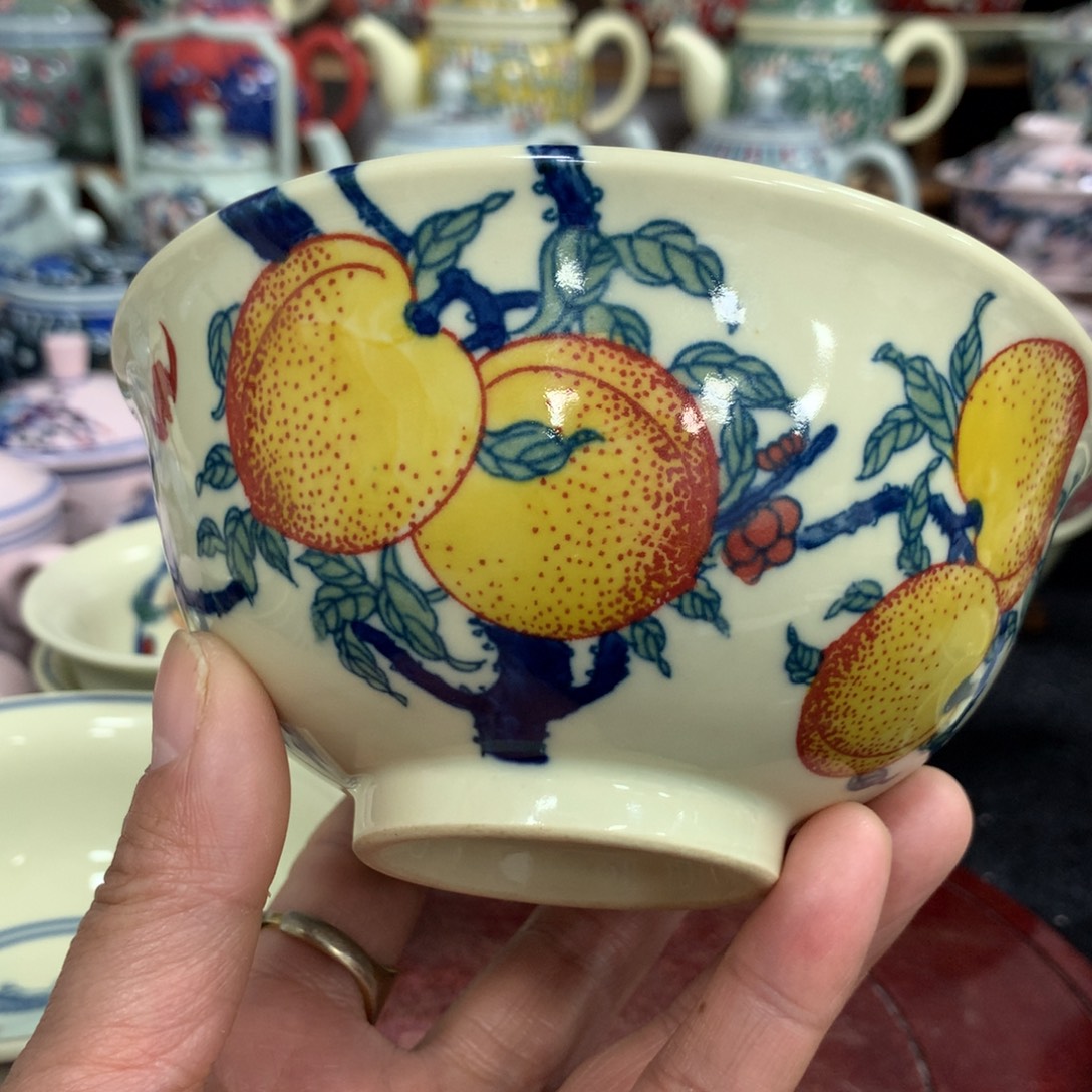 其他陶黄稀土红地梅花纹小碟 柴窑手绘 直径13.5cm ¥70