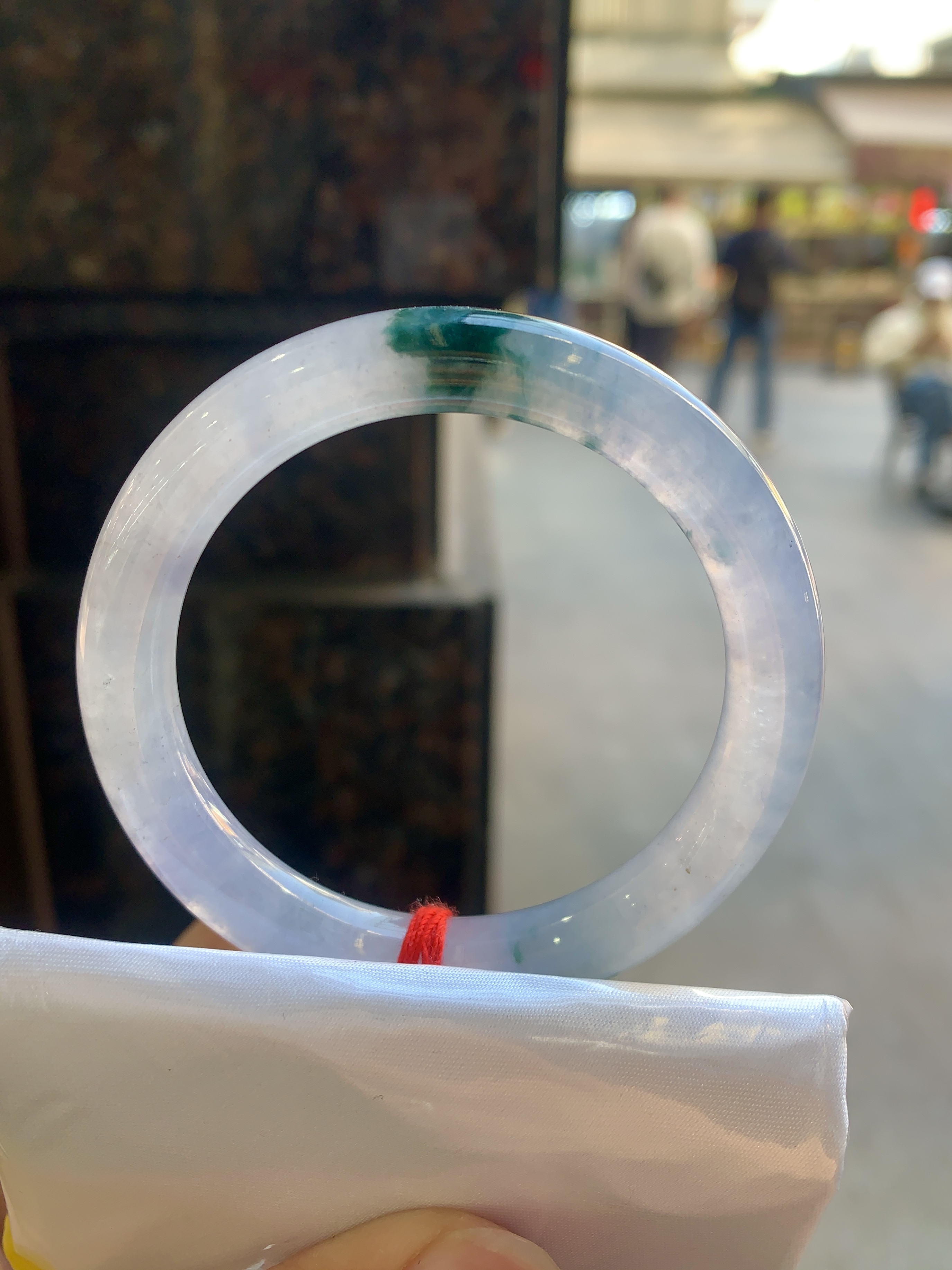 天然翡翠冰紫圆条飘蓝花，色彩鲜亮，光泽饱满，水润透亮QZ