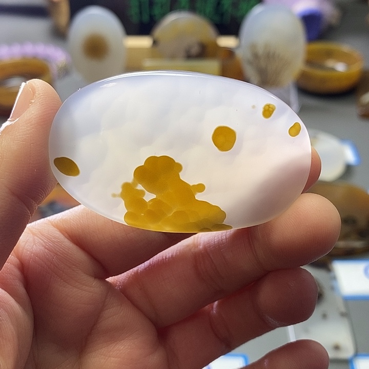 玛瑙/玉髓未镶嵌珠宝半成品112