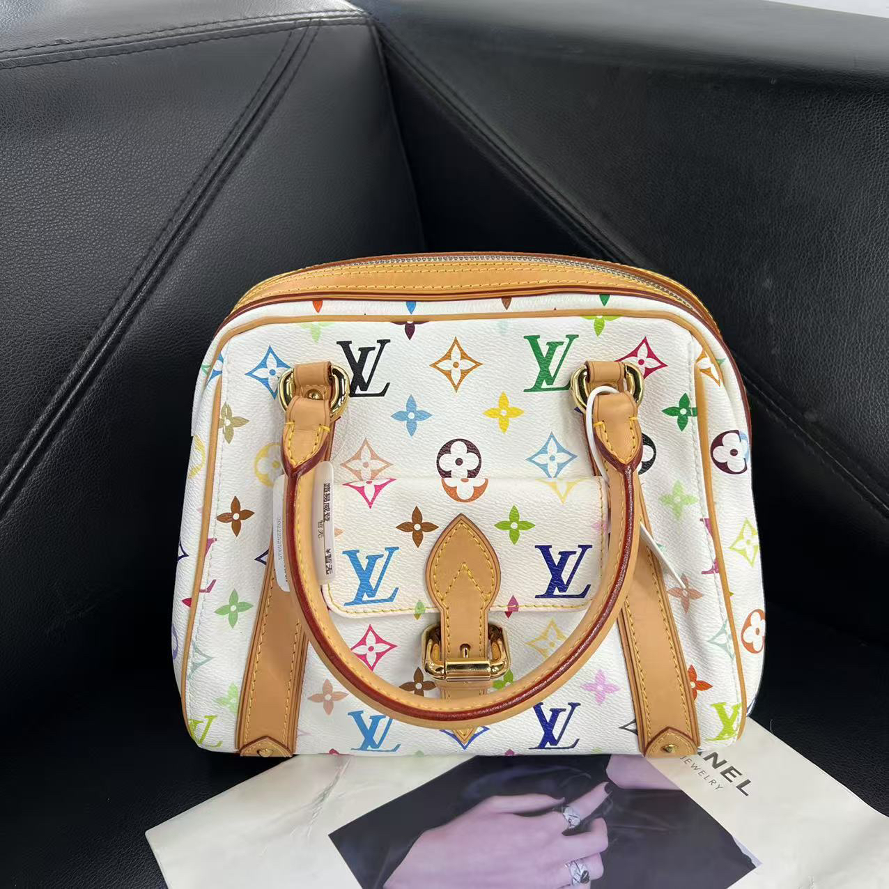 95新 LouisVuitton/路易威登 捐金沉珠/白三彩保龄球