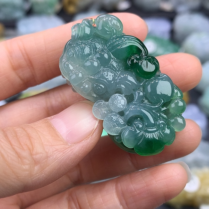翡翠未镶嵌颈饰天然缅甸A货翡翠貔貅吊坠