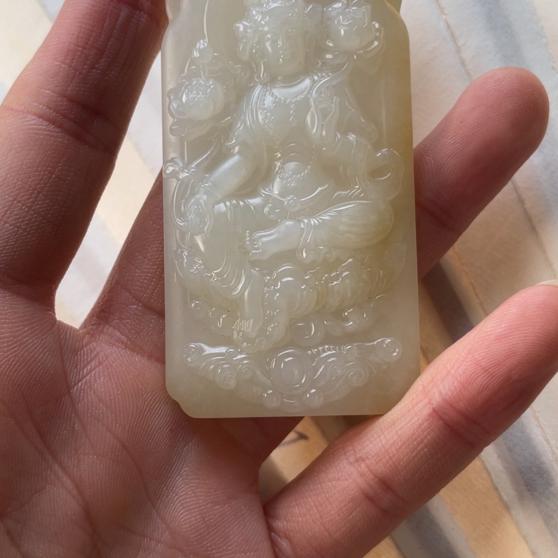 和田玉吊坠(不含链)未镶嵌白玉观音牌