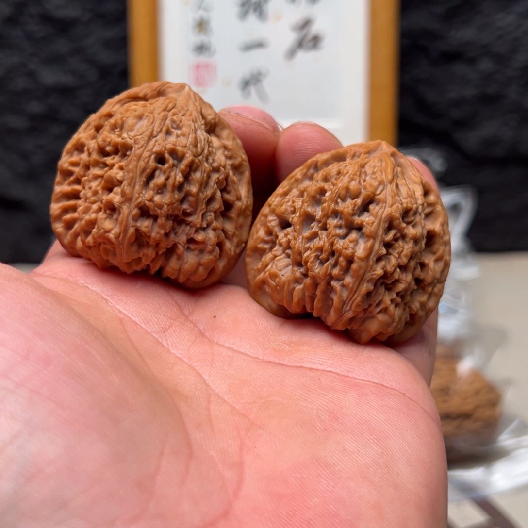 —***>文玩核桃把件南疆42.5